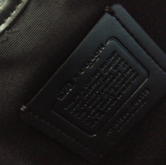 SOLD! Star wars x Coach large pouch NWT - Picture 7 of 8